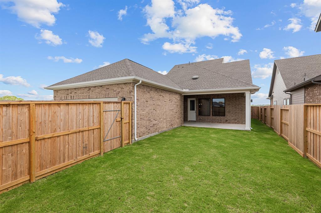 12018 Rice View Drive, Mont Belvieu, Texas image 8