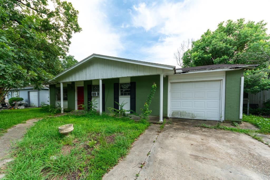 3627 Bowling Lane, Orange, Texas image 1