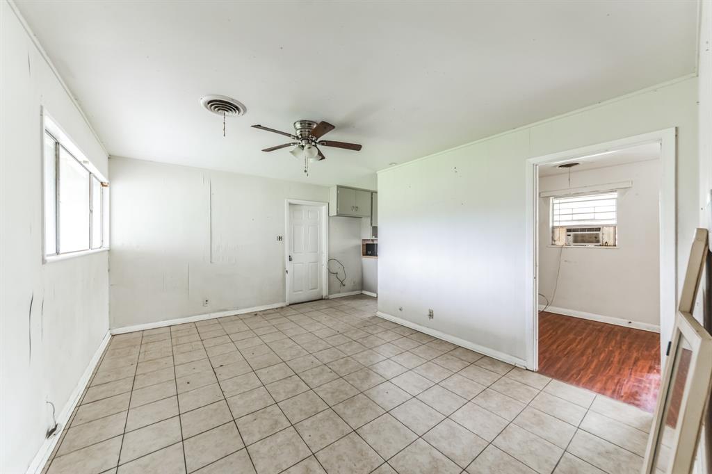 3627 Bowling Lane, Orange, Texas image 6