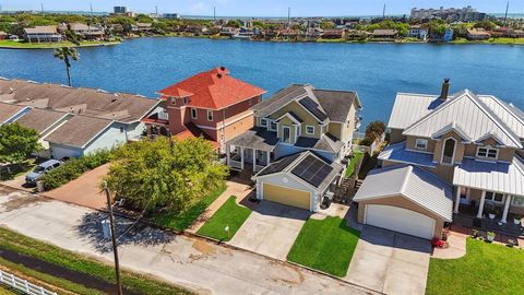 Single Family Residence in Galveston TX 10509 Schaper Road.jpg