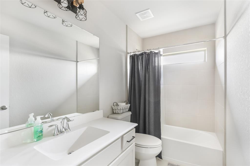 14910 Lake Shore Avenue, Mont Belvieu, Texas image 30
