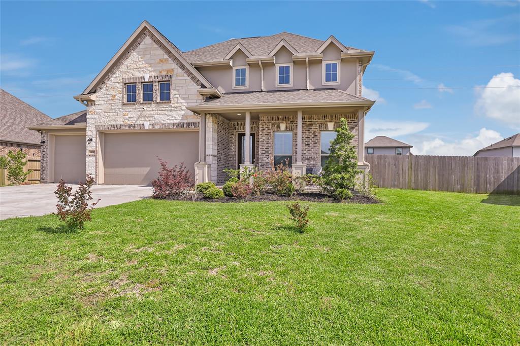 14910 Lake Shore Avenue, Mont Belvieu, Texas image 2