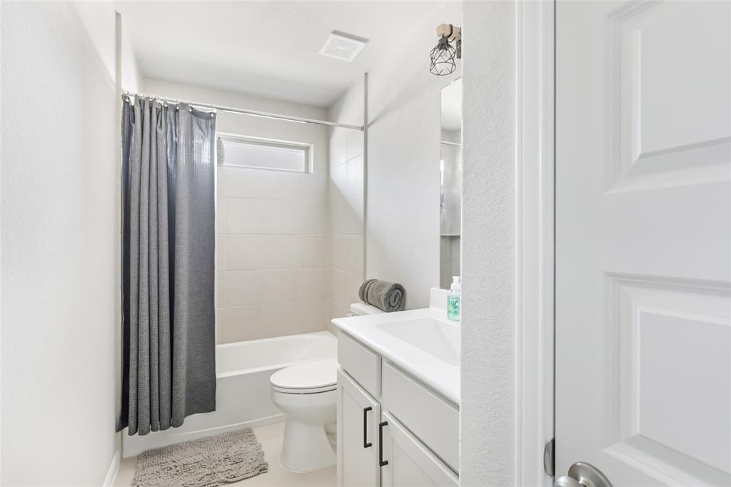 14910 Lake Shore Avenue, Mont Belvieu, Texas image 32