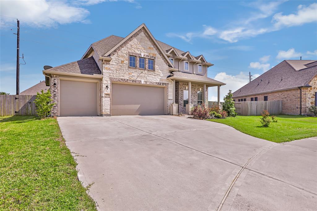 14910 Lake Shore Avenue, Mont Belvieu, Texas image 3