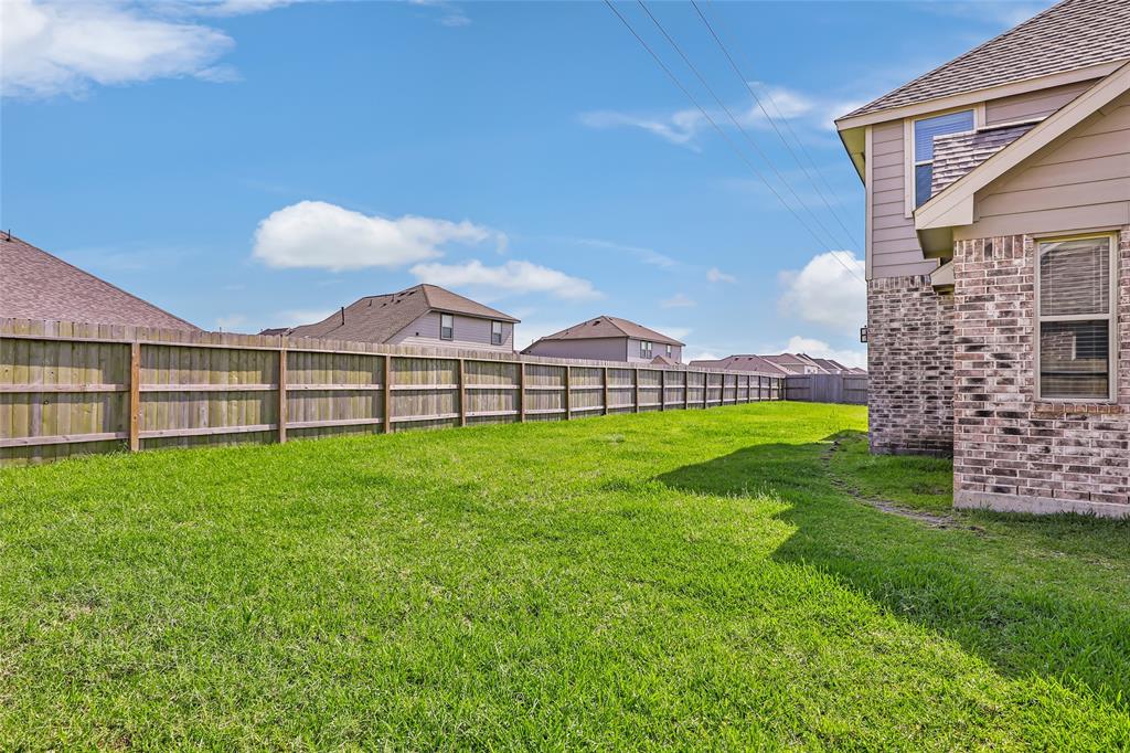 14910 Lake Shore Avenue, Mont Belvieu, Texas image 36