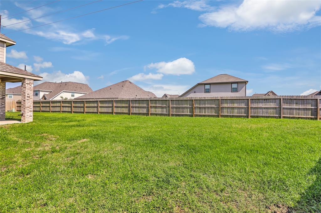 14910 Lake Shore Avenue, Mont Belvieu, Texas image 34