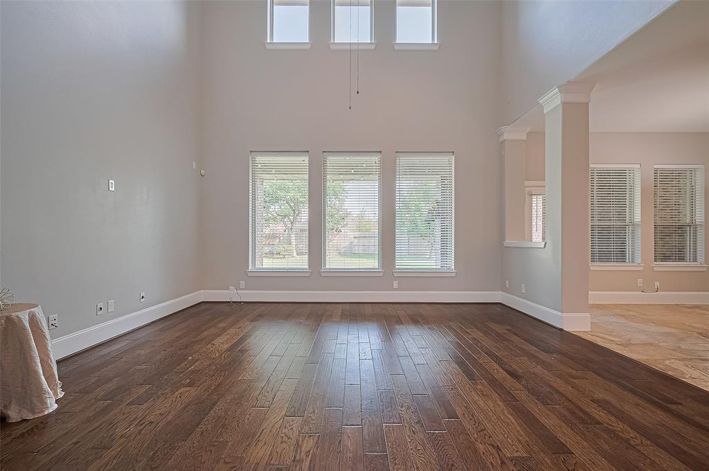 10002 Hutton Park Drive, Katy, Texas image 10
