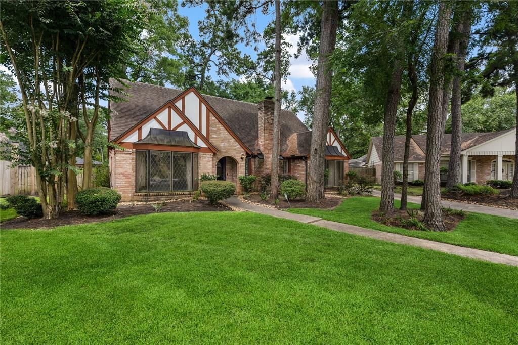 Photo of 3506 Lost Lake Drive, Houston, TX 77339 (MLS # 80174830)