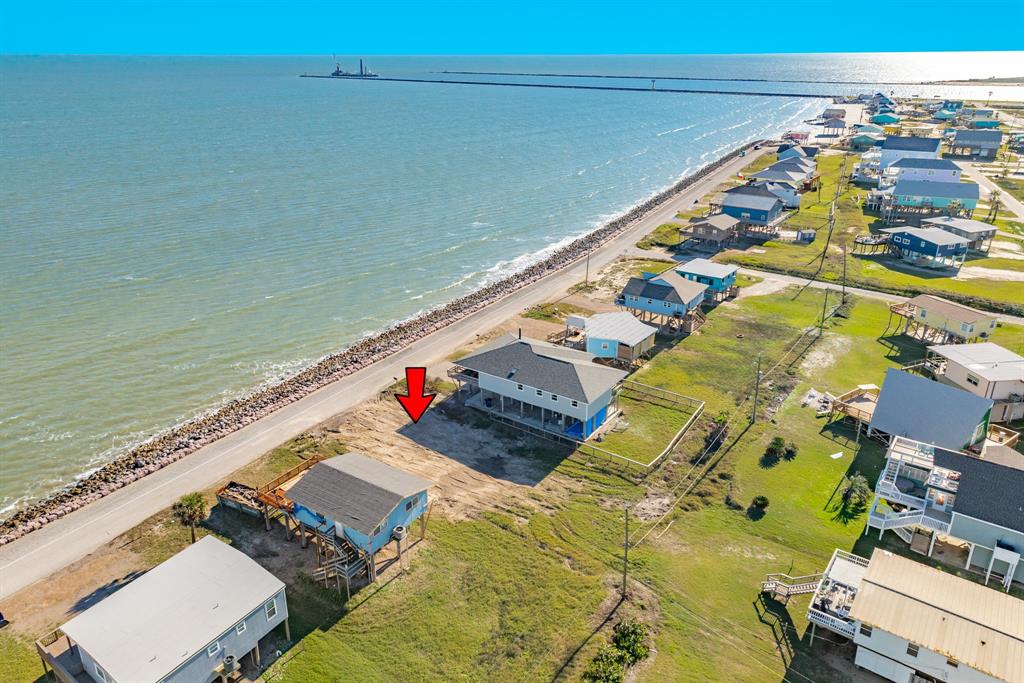 802 Beach Drive, Surfside Beach, Texas image 3