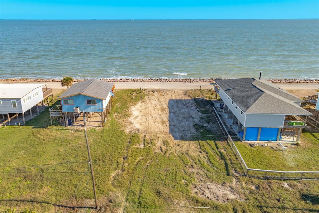 802 Beach Drive, Surfside Beach, Texas image 1