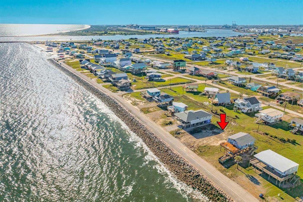 802 Beach Drive, Surfside Beach, Texas image 8