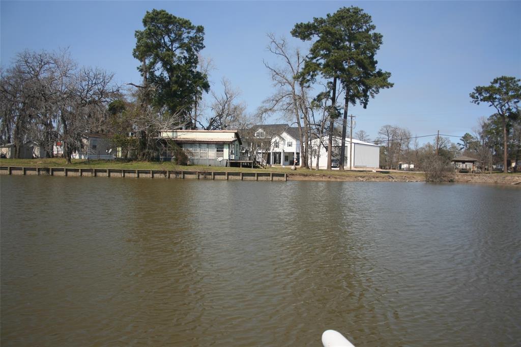 48 Lazy Bend Drive, Huntsville, Texas image 2