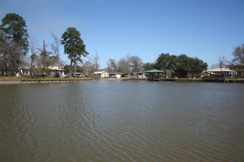 48 Lazy Bend Drive, Huntsville, Texas image 5