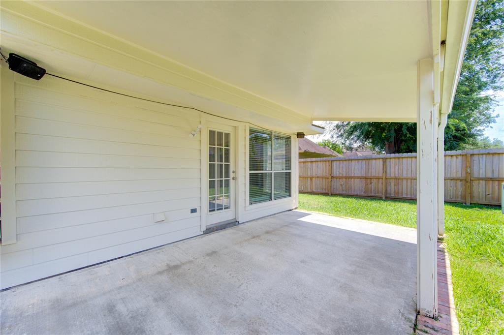 1826 Oak Lodge Drive, Pearland, Texas image 23