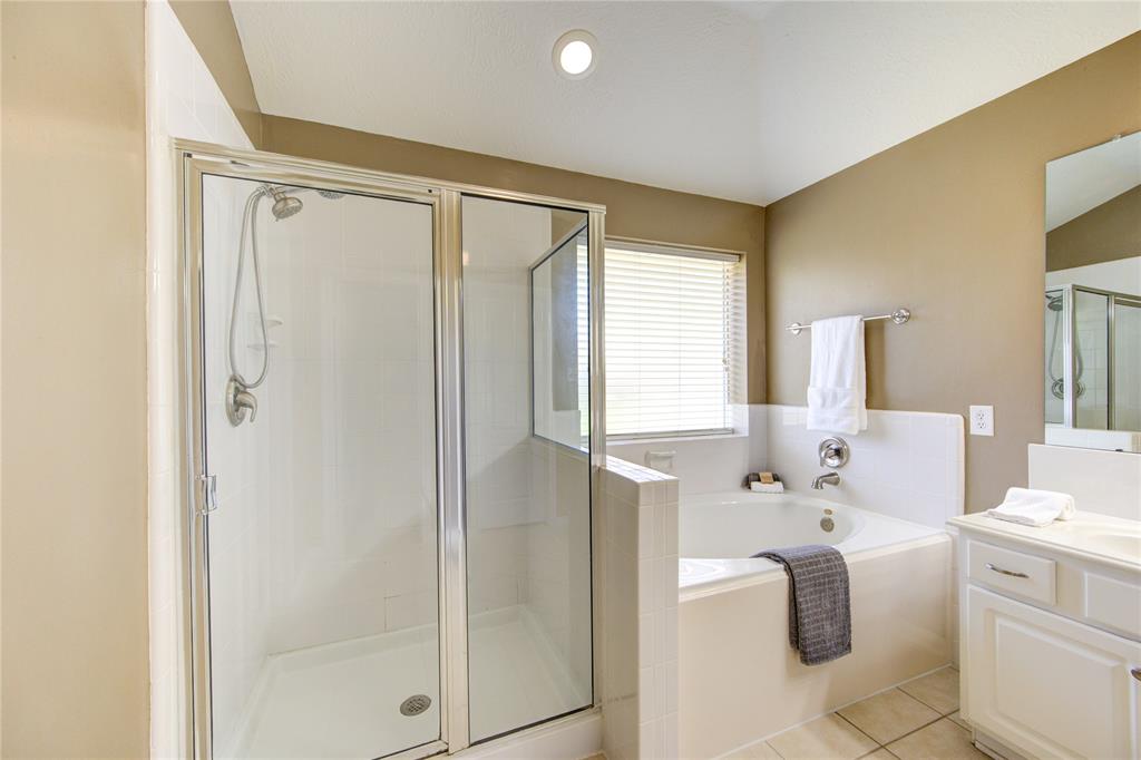 1826 Oak Lodge Drive, Pearland, Texas image 18