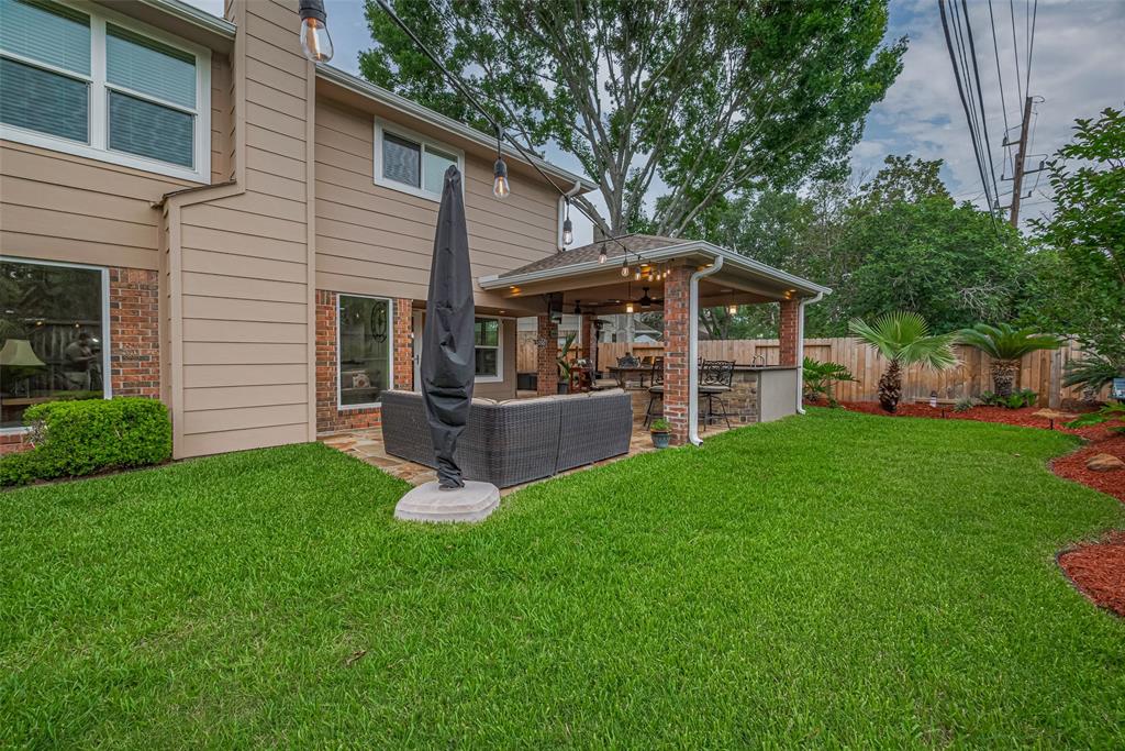 4126 Rocky Bend Drive, Sugar Land, Texas image 9