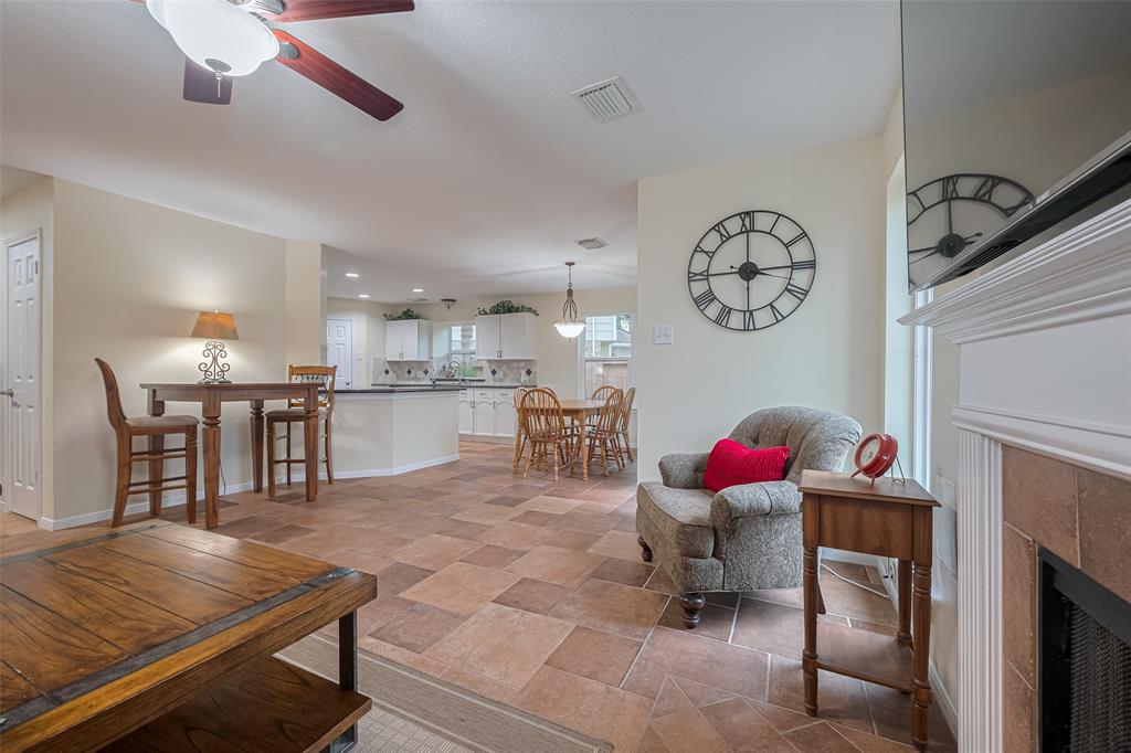 4126 Rocky Bend Drive, Sugar Land, Texas image 17