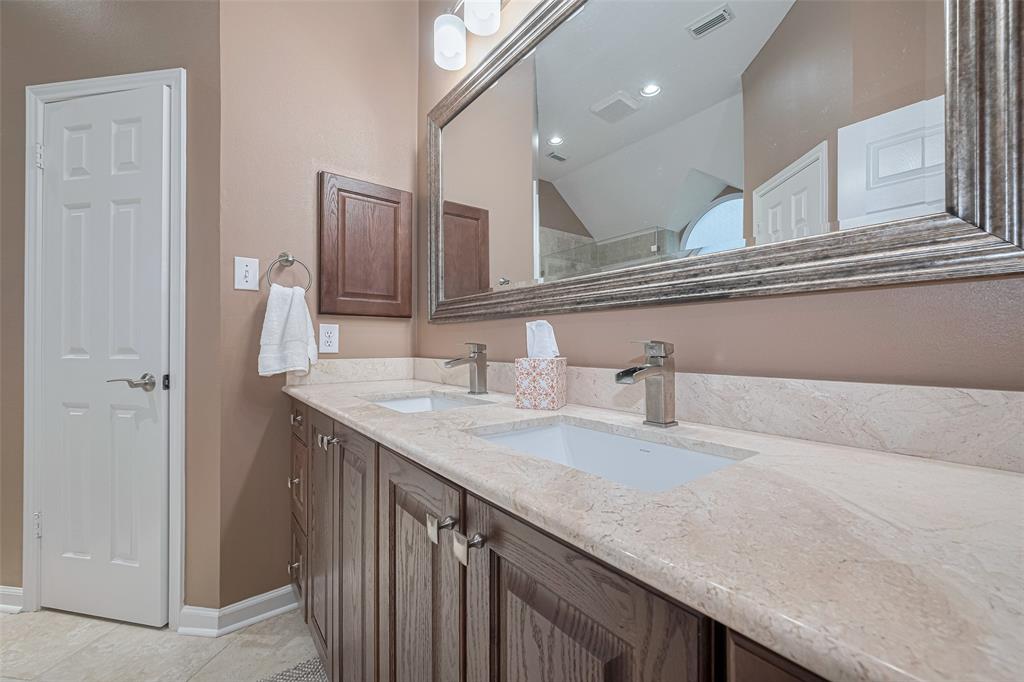 4126 Rocky Bend Drive, Sugar Land, Texas image 28