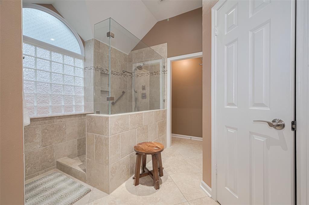 4126 Rocky Bend Drive, Sugar Land, Texas image 29