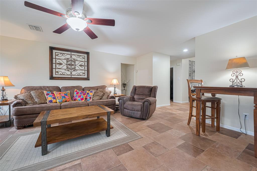 4126 Rocky Bend Drive, Sugar Land, Texas image 16