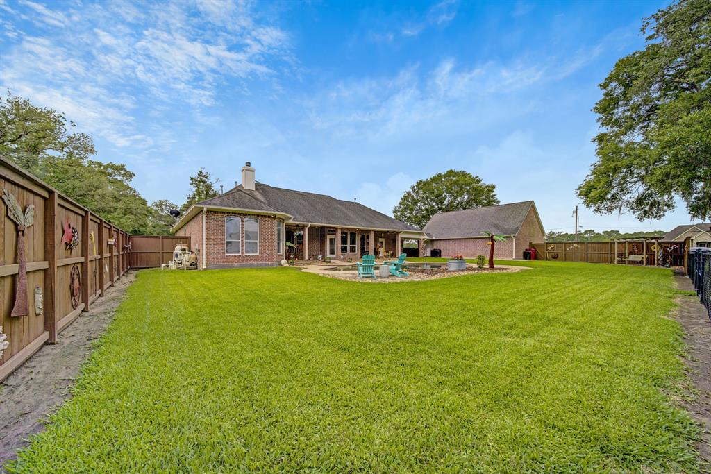 7289 County Road 684c, Sweeny, Texas image 9