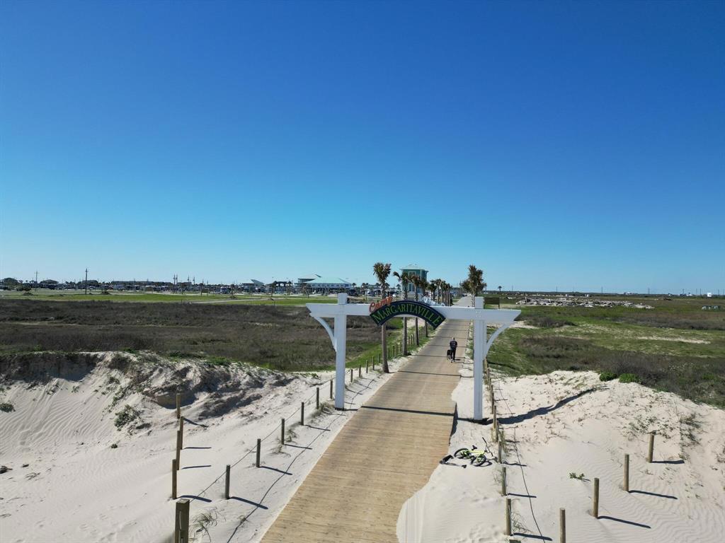 808 Pinata Drive, Crystal Beach, Texas image 47