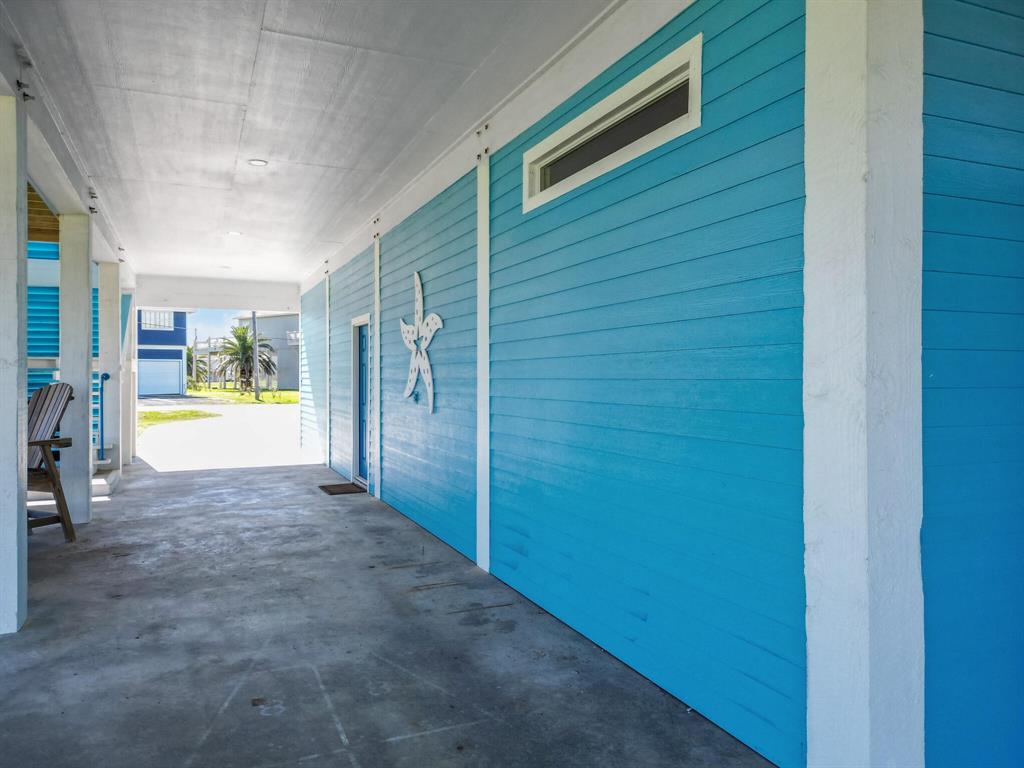 808 Pinata Drive, Crystal Beach, Texas image 15