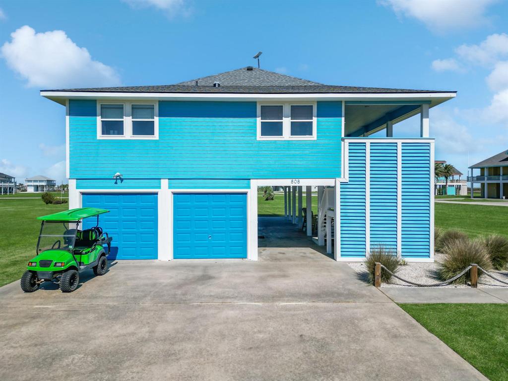 808 Pinata Drive, Crystal Beach, Texas image 8