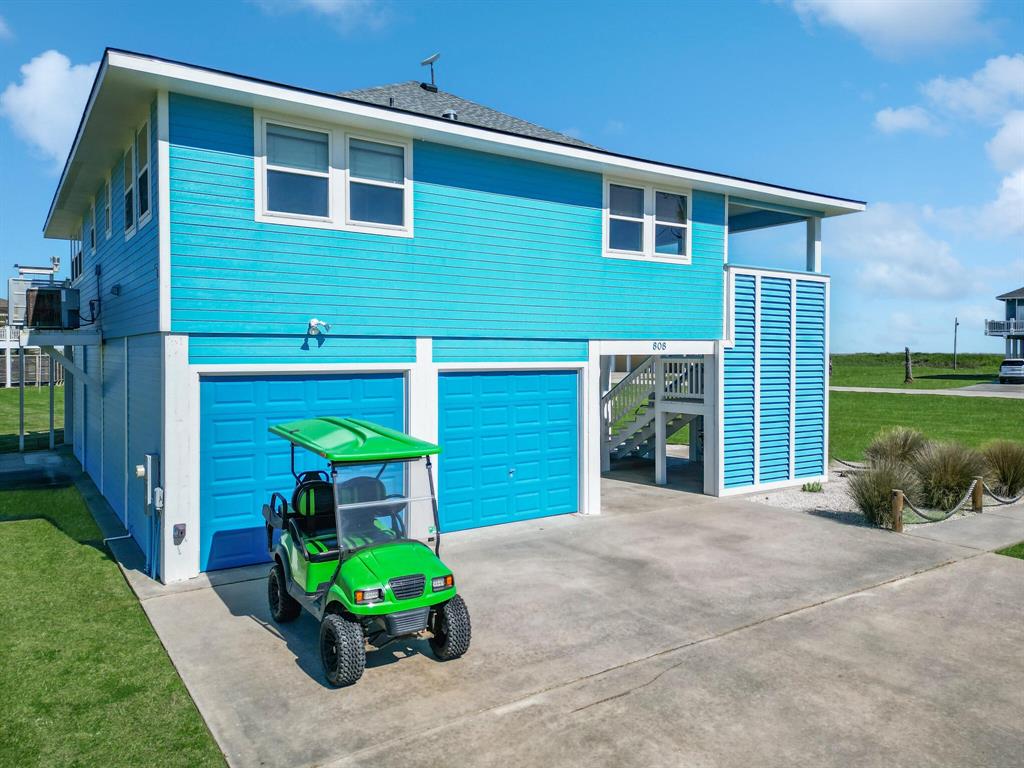 808 Pinata Drive, Crystal Beach, Texas image 7