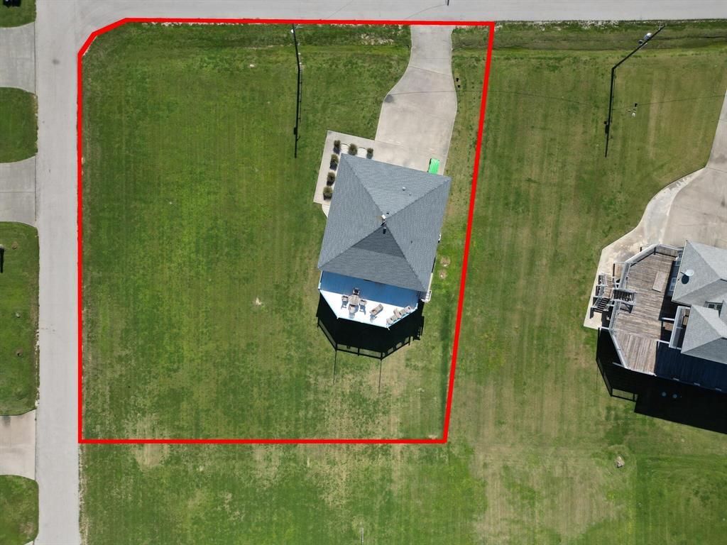 808 Pinata Drive, Crystal Beach, Texas image 6