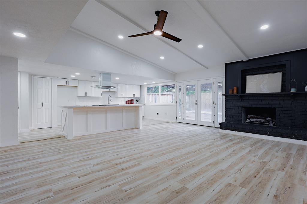 7310 Corta Calle Drive, Houston, Texas image 1