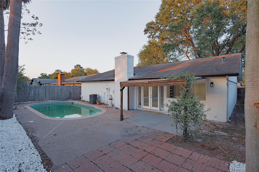 7310 Corta Calle Drive, Houston, Texas image 29