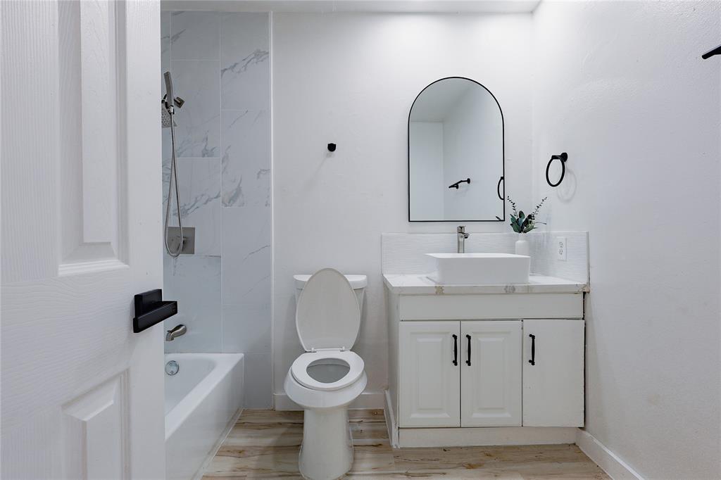 7310 Corta Calle Drive, Houston, Texas image 26