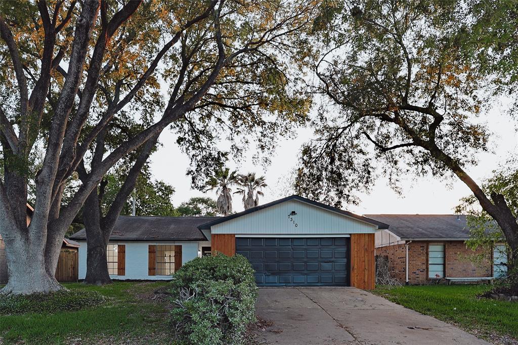 7310 Corta Calle Drive, Houston, Texas image 32