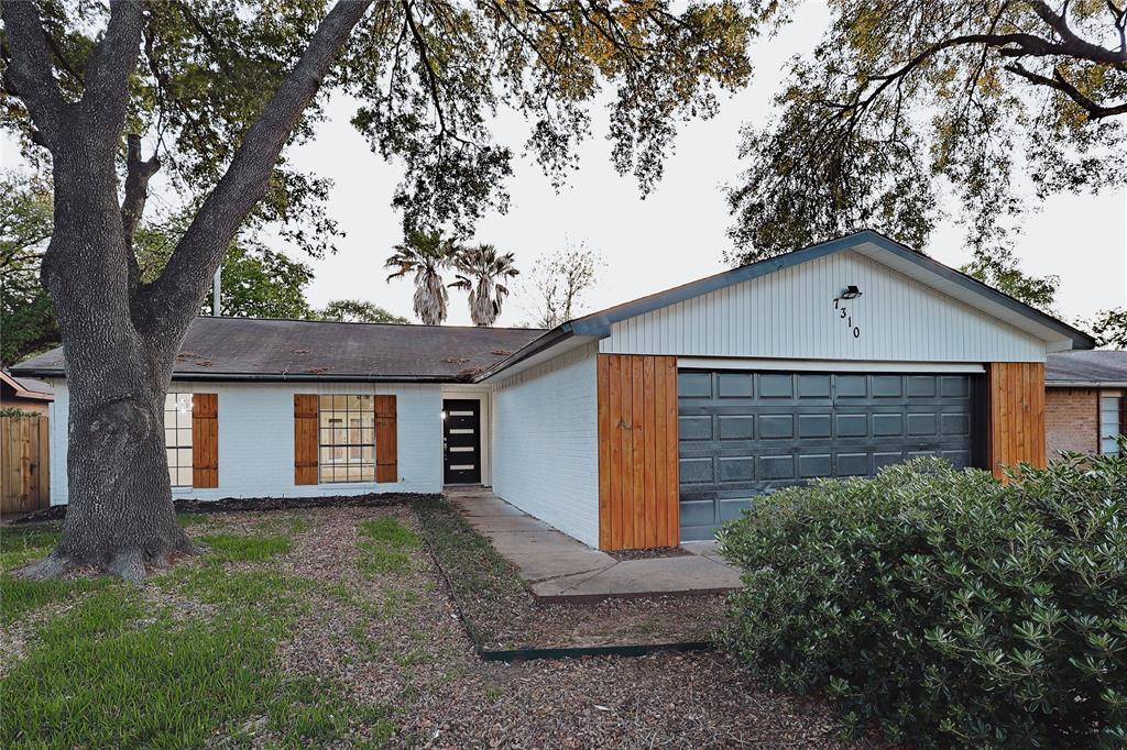 7310 Corta Calle Drive, Houston, Texas image 31