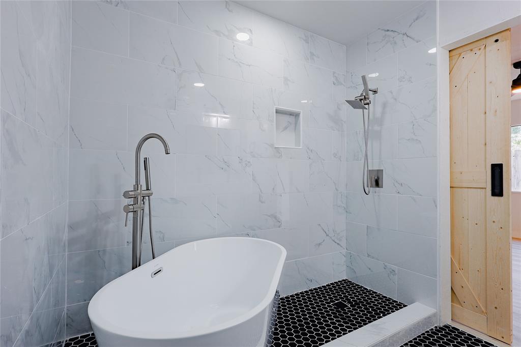 7310 Corta Calle Drive, Houston, Texas image 17