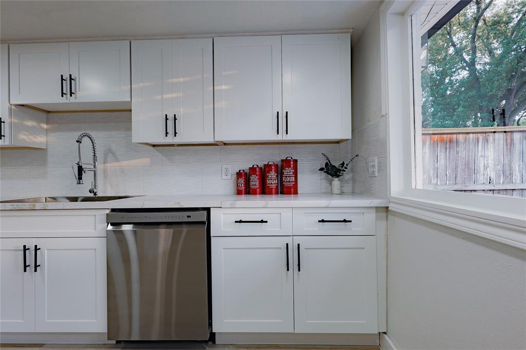 7310 Corta Calle Drive, Houston, Texas image 7