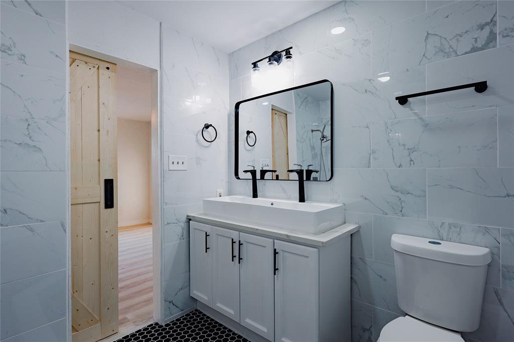 7310 Corta Calle Drive, Houston, Texas image 18