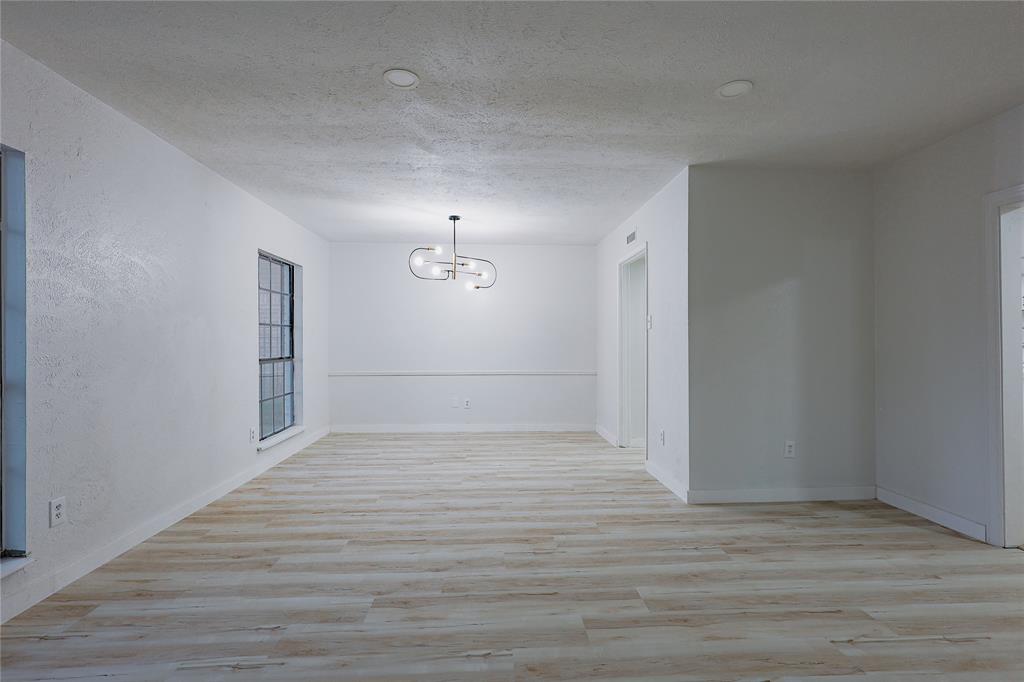 7310 Corta Calle Drive, Houston, Texas image 10