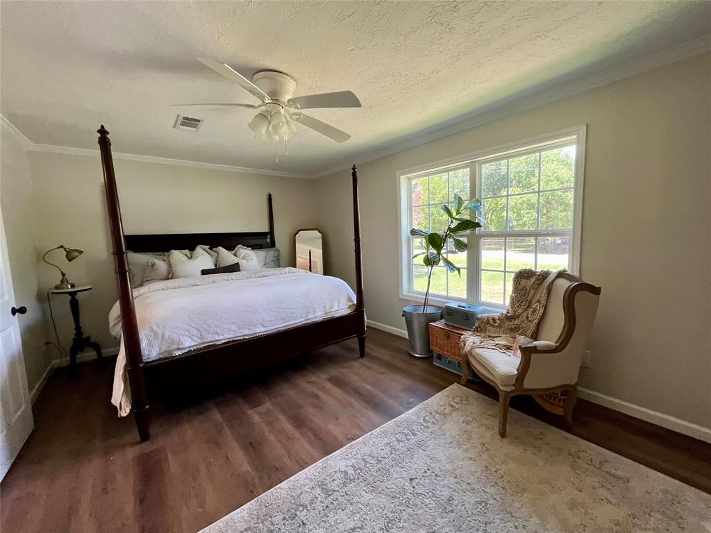 9428 Elm Street, Midway, Texas image 8