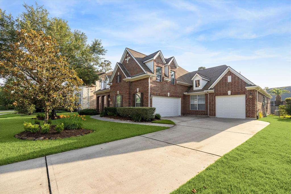 91 W Hullwood Circle