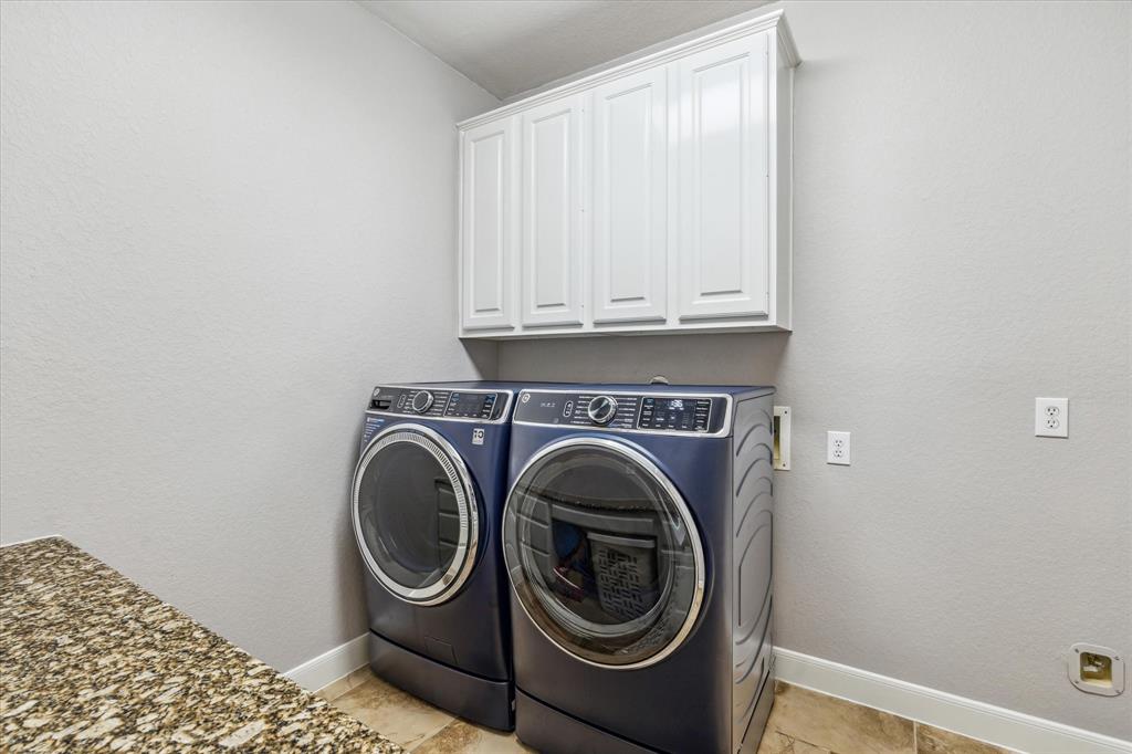 91 W Hullwood Circle, Spring, Texas image 31