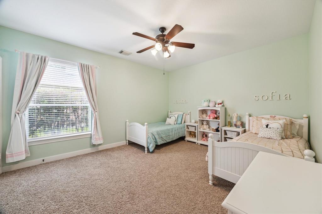 91 W Hullwood Circle, Spring, Texas image 23