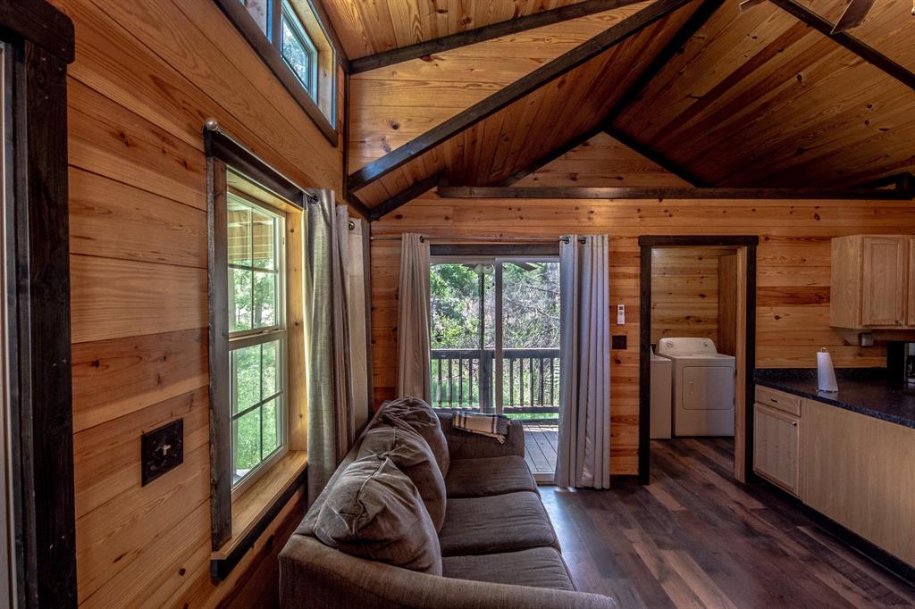 401 Berry Lane, Somerville, Texas image 18