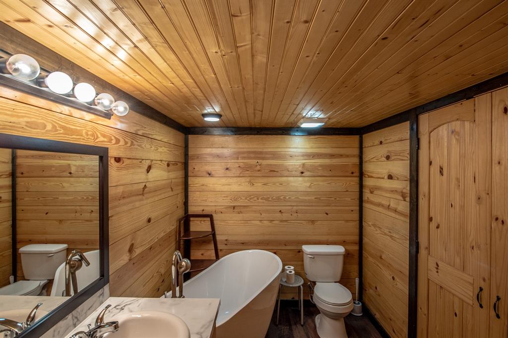 401 Berry Lane, Somerville, Texas image 29