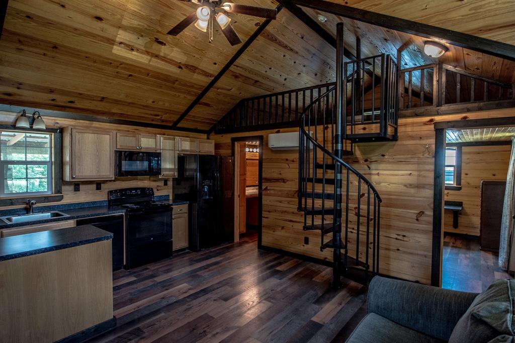 401 Berry Lane, Somerville, Texas image 19