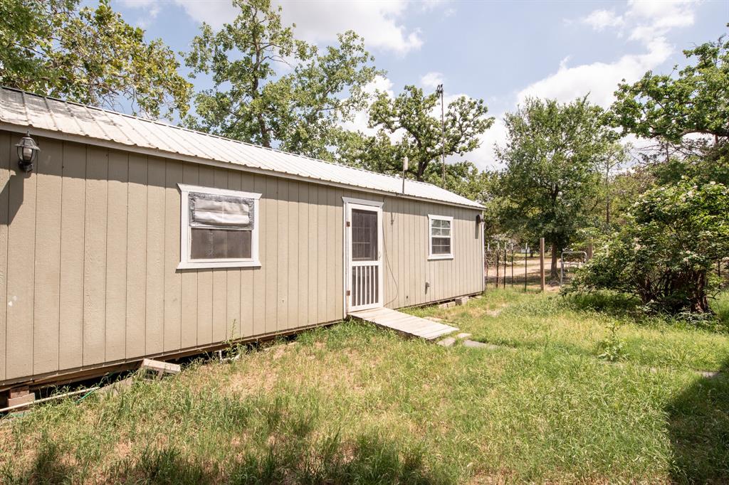 401 Berry Lane, Somerville, Texas image 8