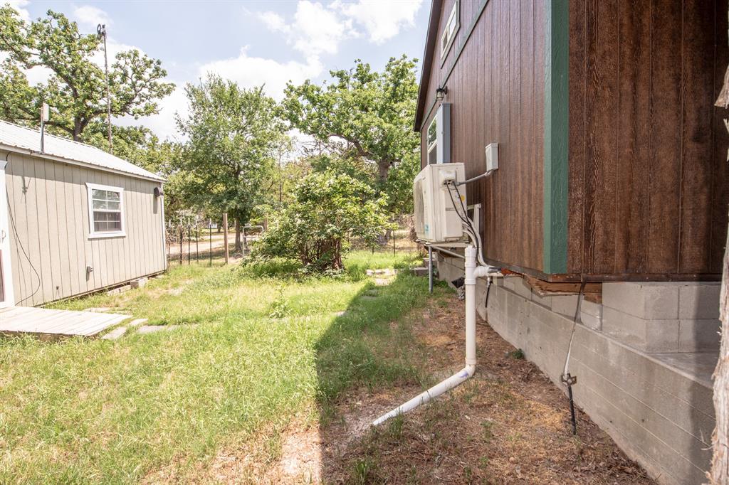 401 Berry Lane, Somerville, Texas image 10