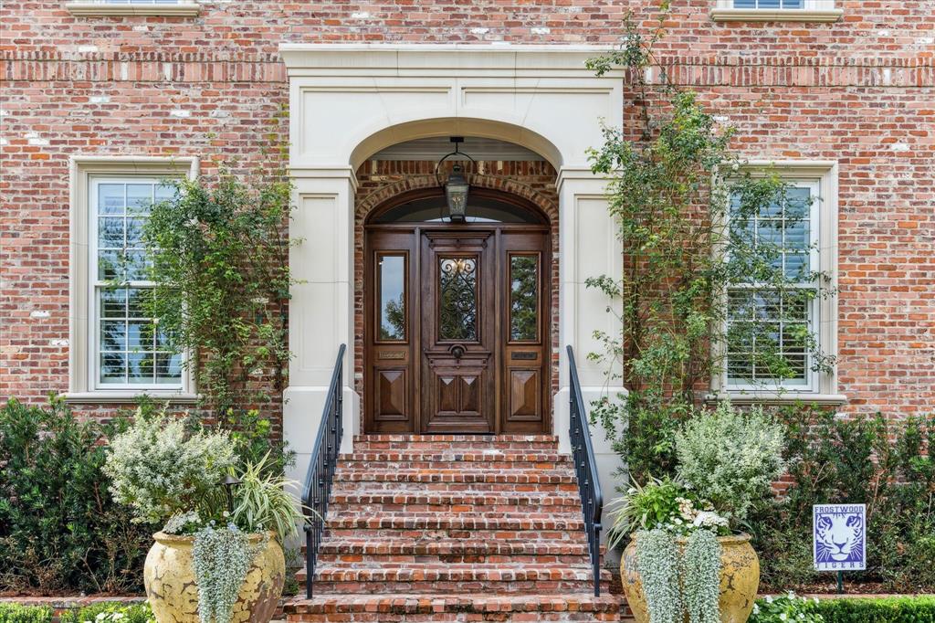 3 Warrenton Drive