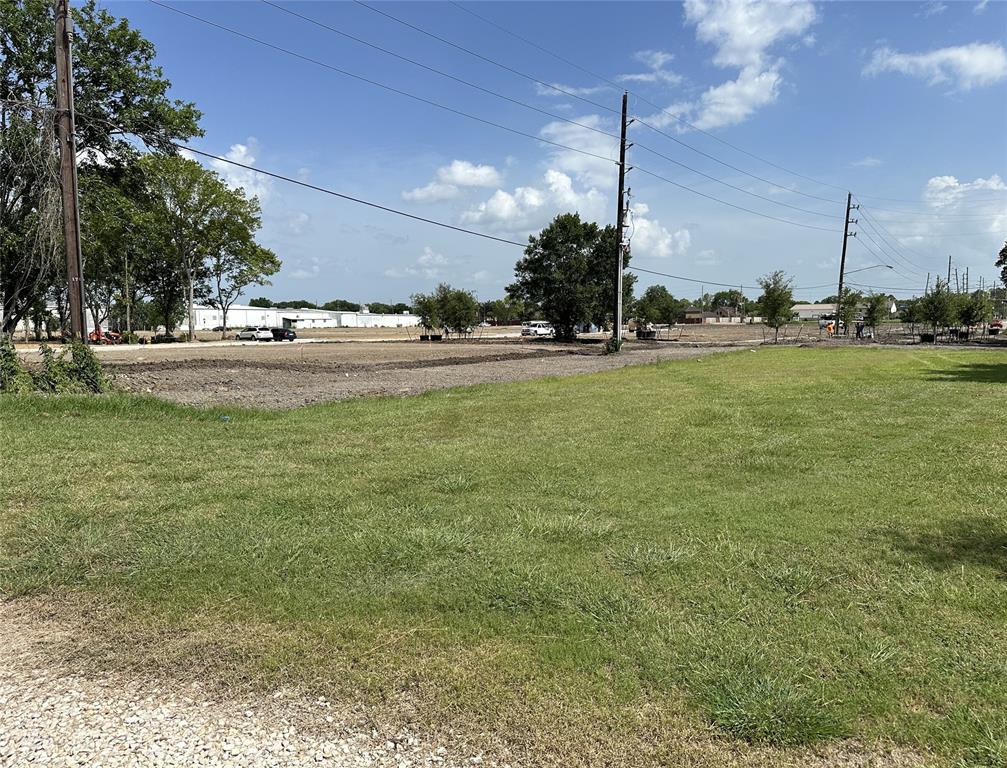 000 Magnolia Parkway, Pearland, Texas image 3